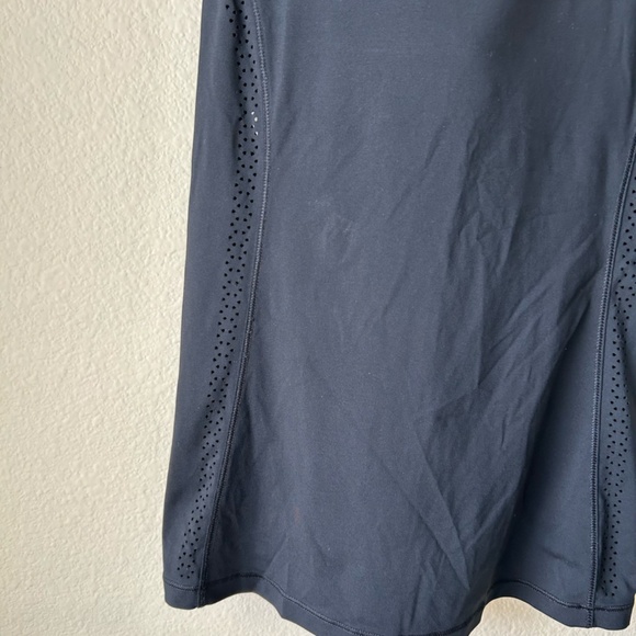 Lululemon 2-in-1 Tank Top with built-in Sports Bra Black Size 6  Racerback - Picture 5 of 11